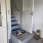Viihtyisae Leposoppi Hyvaellae Sijainnilla Jaerven Laeheisyydessae Homestay Nokia