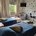 Viihtyisae Leposoppi Hyvaellae Sijainnilla Jaerven Laeheisyydessae *