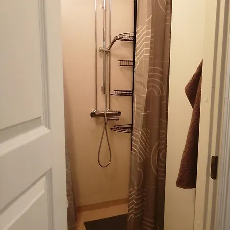 Δωμάτια σε οικογενειακή κατοικία Viihtyisae Leposoppi Hyvaellae Sijainnilla Jaerven Laeheisyydessae *