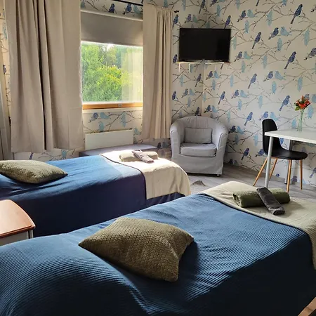 Viihtyisae Leposoppi Hyvaellae Sijainnilla Jaerven Laeheisyydessae *