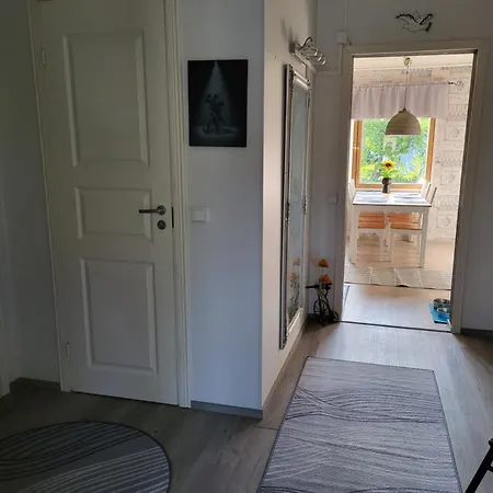 Viihtyisae Leposoppi Hyvaellae Sijainnilla Jaerven Laeheisyydessae Nokia