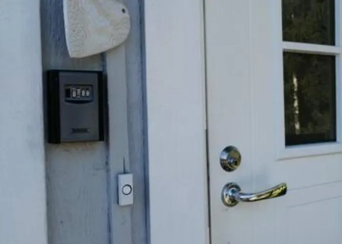 Viihtyisae Leposoppi Hyvaellae Sijainnilla Jaerven Laeheisyydessae Pansiyon *