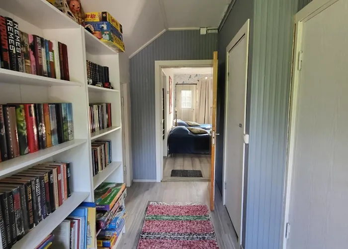 Kotimajoitukset Viihtyisä Leposoppi Hyvällä Sijainnilla Järven Läheisyydessä Nokia