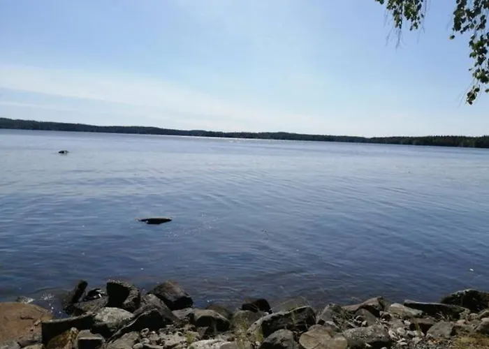 Quarto em Acomodações Particulares Viihtyisae Leposoppi Hyvaellae Sijainnilla Jaerven Laeheisyydessae Nokia