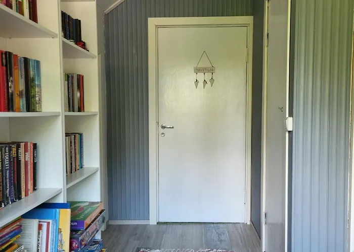 Quarto em Acomodações Particulares Viihtyisae Leposoppi Hyvaellae Sijainnilla Jaerven Laeheisyydessae Nokia