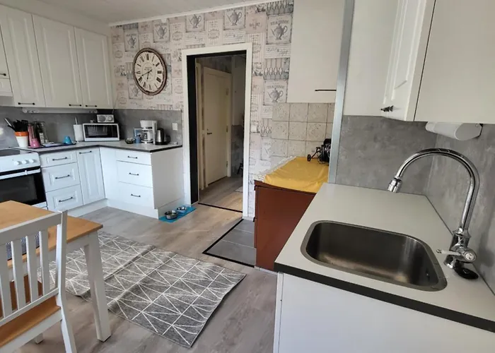 Viihtyisae Leposoppi Hyvaellae Sijainnilla Jaerven Laeheisyydessae Quarto em Acomodações Particulares *